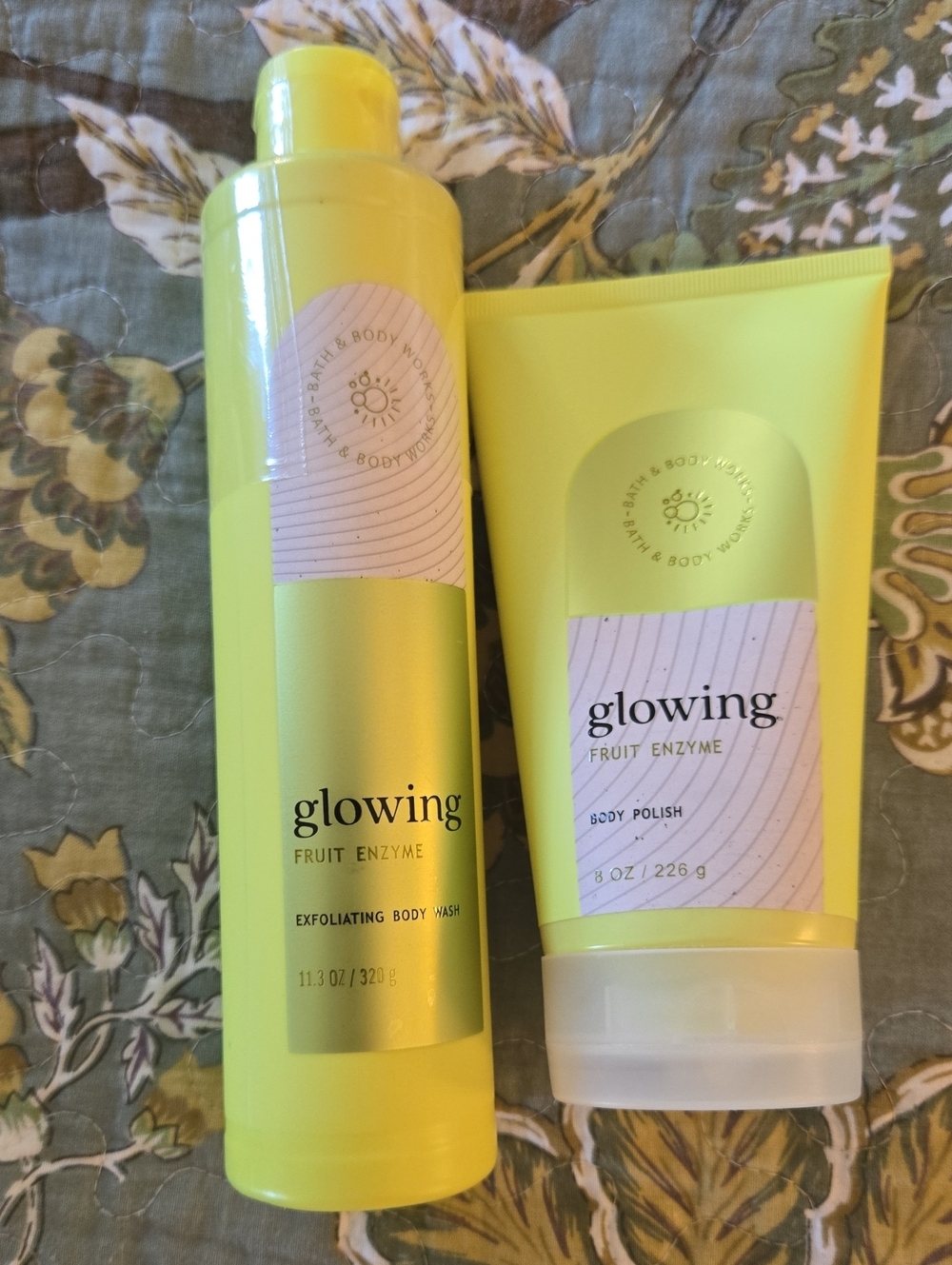 Bath & Body Works Glowing Fruit Enzyme Exfoliating Body Wash & Polish - Yellow